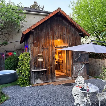 Cabanon Historique Avec Jacuzzi Prive & Jardin - Alpehytte *