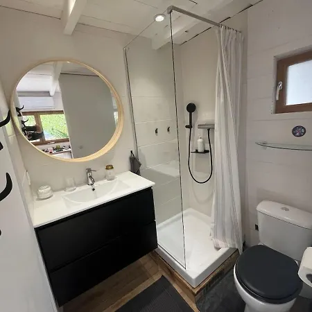Alpehytte Cabanon Historique Avec Jacuzzi Prive & Jardin - Pau
